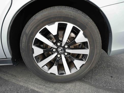 Used 2025 Honda Odyssey EX-L image 30