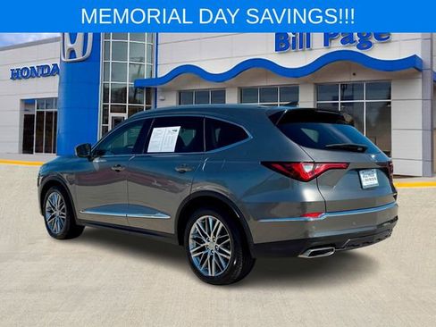 Used 2023 Acura MDX SH-AWD w/ Advance Package image 3