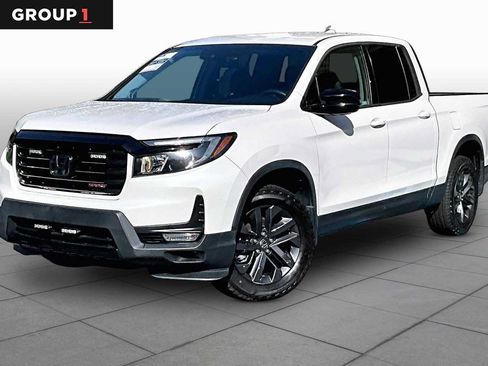 Used 2023 Honda Ridgeline Sport image 1