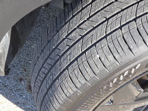 Used 2025 Kia Sportage X-Line w/ Premium Package image 11