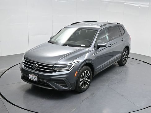 Used 2022 Volkswagen Tiguan S FWD image 57