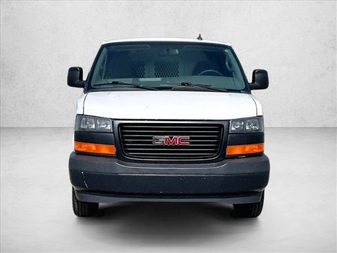 Used 2020 GMC Savana 2500 Extended w/ Driver Convenience Package RWD image 3