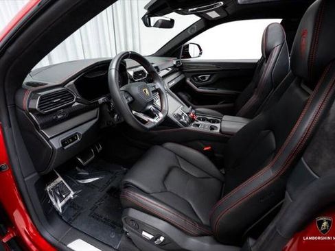 Used 2023 Lamborghini Urus S image 29