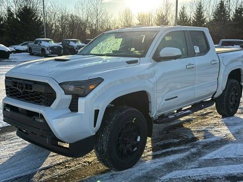 New 2026 Toyota Tacoma TRD Sport w/ TRD Sport Premium Package image 3