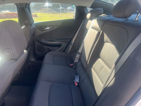 Used 2024 Chevrolet Malibu LT image 12