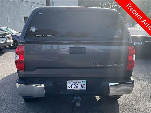 Used 2017 Toyota Tundra SR5 w/ SR5 Upgrade Package RWD image 5