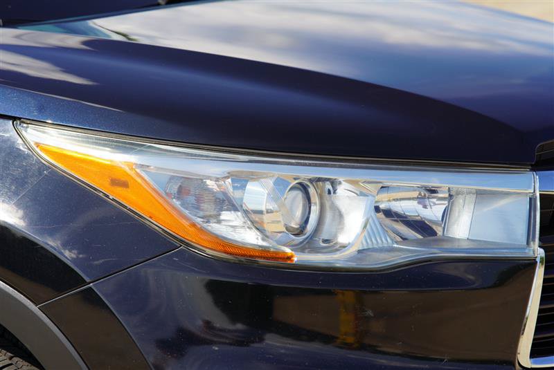 Used 2015 Toyota Highlander XLE FWD image 21