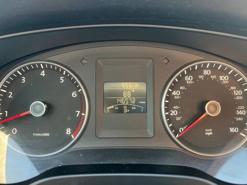 Used 2012 Volkswagen Jetta SE FWD image 33