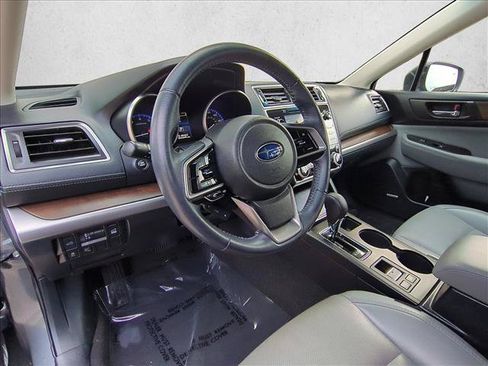 Used 2018 Subaru Outback 2.5i Limited w/ Popular Package #2 AWD/4WD image 10