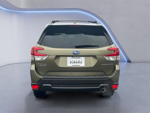 Certified 2023 Subaru Forester Limited image 4