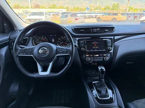 Used 2022 Nissan Rogue Sport SV w/ Technology Package AWD/4WD image 25