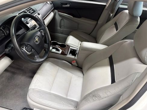 Used 2013 Toyota Camry XLE FWD image 13