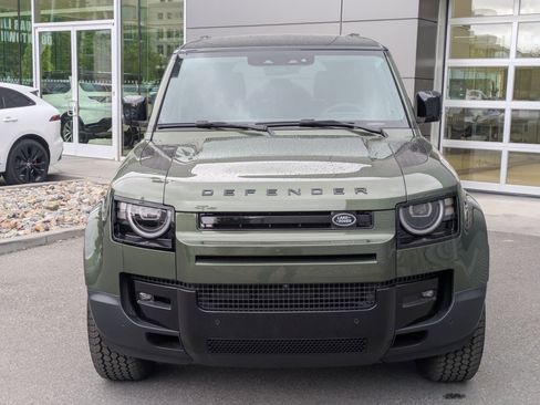 New 2026 Land Rover Defender 110 S AWD/4WD image 2