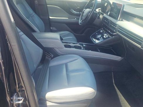 Used 2021 Lincoln Corsair AWD w/ Towing Package I image 10