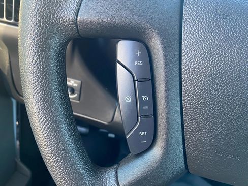 Used 2023 GMC Savana 2500 w/ Driver Convenience Package image 14