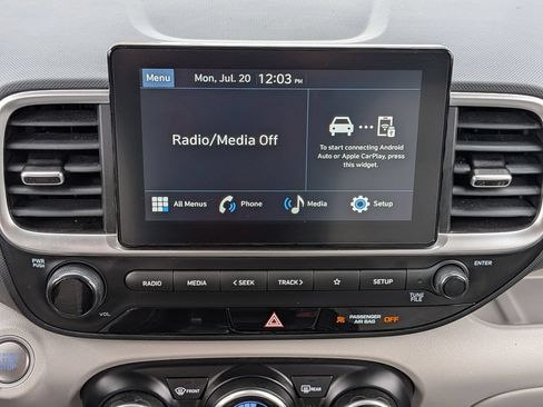 Used 2025 Hyundai Venue SEL FWD image 20