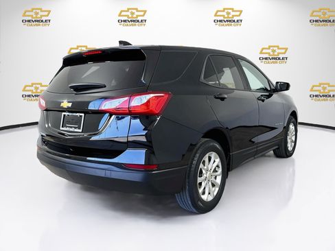 Used 2020 Chevrolet Equinox LS w/ LS Convenience Package FWD image 8