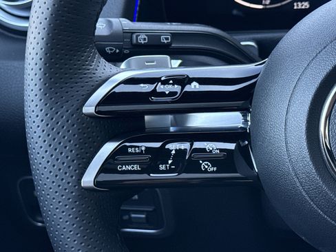 New 2026 Mercedes-Benz GLB 250 image 36