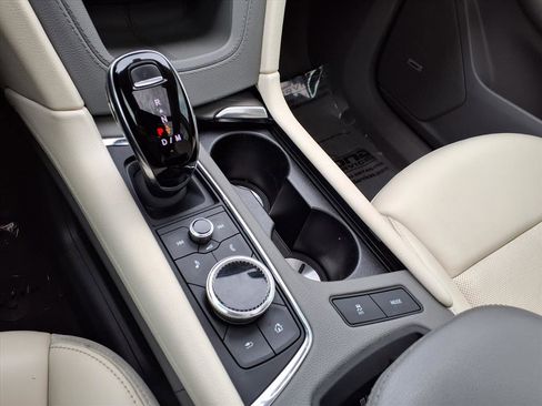 Used 2021 Cadillac XT6 Premium Luxury image 24