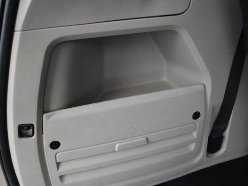 Used 2013 Dodge Grand Caravan SXT w/ Rear Park Assist Pkg image 37