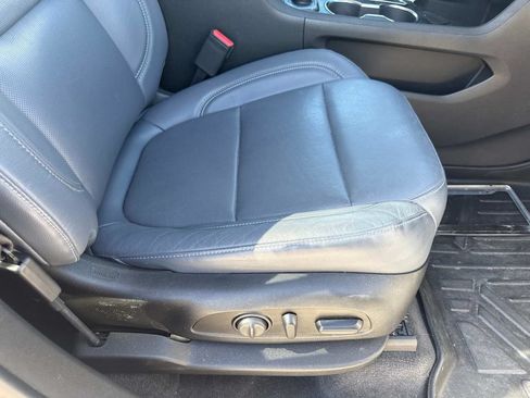Used 2019 Chevrolet Traverse Premier w/ Driver Confidence II Package FWD image 15