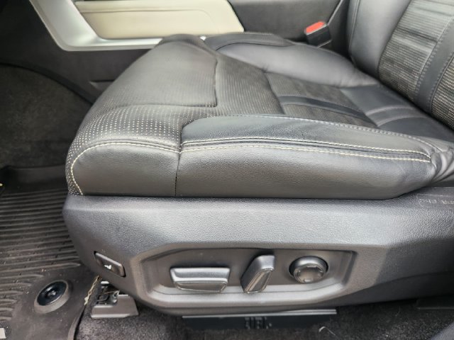Used 2023 Toyota Sequoia Capstone AWD/4WD image 23