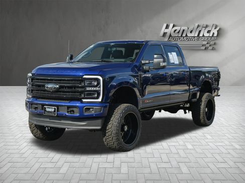 Used 2026 Ford F250 Platinum AWD/4WD image 5