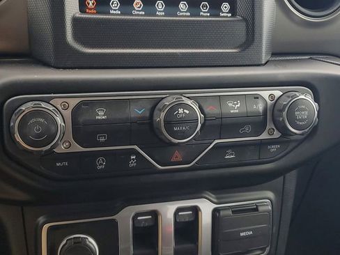 Certified 2023 Jeep Wrangler Sport S image 27