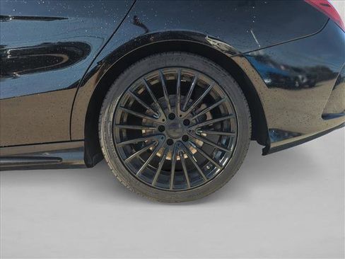 Used 2018 Mercedes-Benz CLA 250 image 17