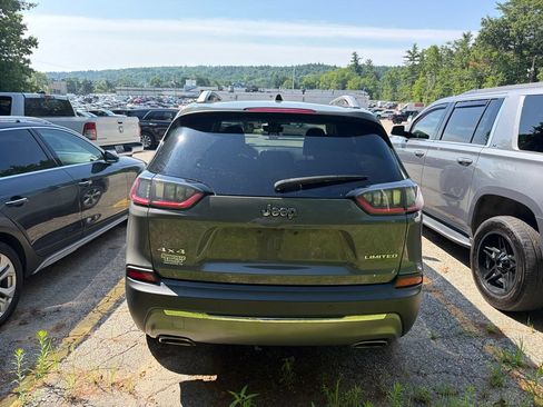 Used 2019 Jeep Cherokee Limited w/ Luxury Group AWD/4WD image 3