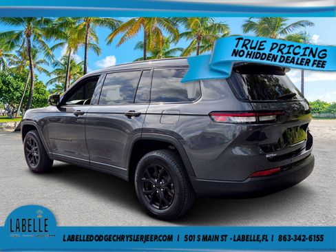 Used 2025 Jeep Grand Cherokee L Altitude AWD/4WD image 5