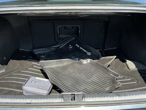 Used 2022 Lexus ES 350 w/ Premium Package FWD image 34