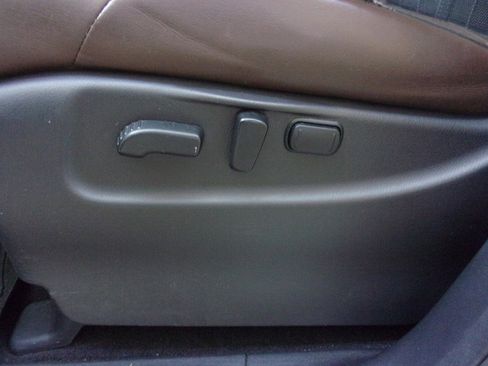 Used 2018 Nissan Armada Platinum w/ Captain Seat Package image 19