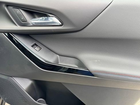 New 2026 Chevrolet Equinox RS w/ Convenience Package III FWD image 7