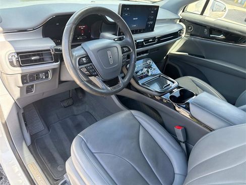 Used 2022 Lincoln Nautilus Reserve w/ Equipment Group 201A image 22