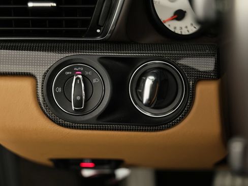Certified 2019 Porsche 911 Turbo AWD/4WD image 32