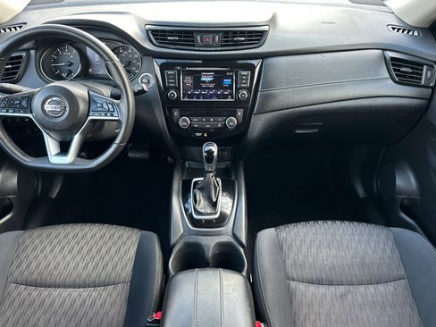 Used 2019 Nissan Rogue SV image 13