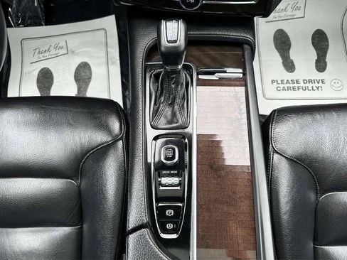 Used 2018 Volvo XC90 T6 Momentum w/ Convenience Package AWD/4WD image 22