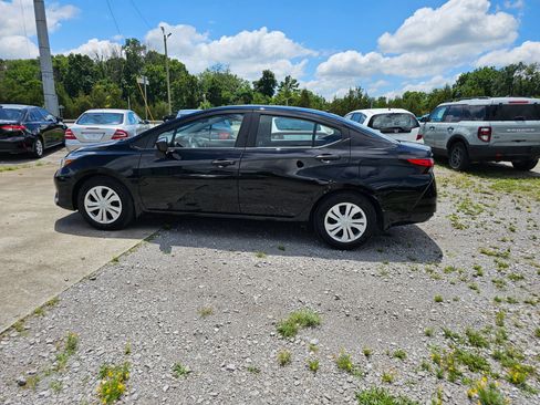 Used 2024 Nissan Versa S w/ Trunk Package FWD image 18
