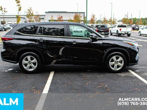 Used 2023 Toyota Highlander L image 7