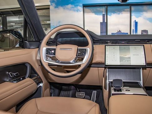 New 2026 Land Rover Range Rover SE image 16