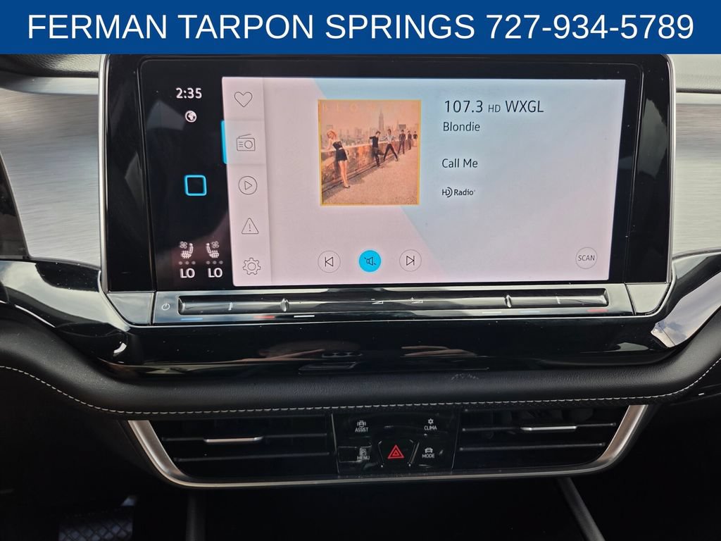 Used 2024 Volkswagen Atlas Cross Sport SE FWD image 25