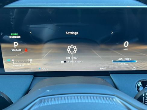 New 2026 Nissan Leaf Platinum+ image 18