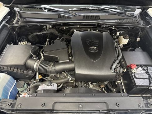 Used 2023 Toyota Tacoma SR image 28
