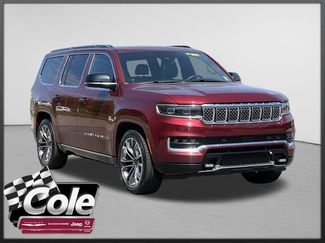 Used 2025 Jeep Grand Wagoneer Series III w/ HD Trailer Tow Package AWD/4WD 360° Tour