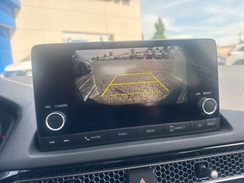 Used 2022 Honda Civic EX image 2