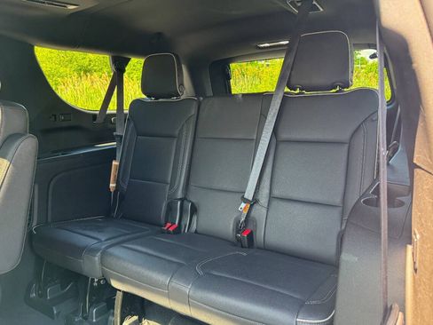 Used 2022 GMC Yukon XL SLT w/ SLT Premium Package AWD/4WD image 25