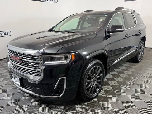 Used 2023 GMC Acadia Denali w/ Black Diamond Edition image 2