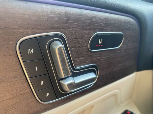 Certified 2023 Mercedes-Benz GLB 250 w/ Premium Package image 10
