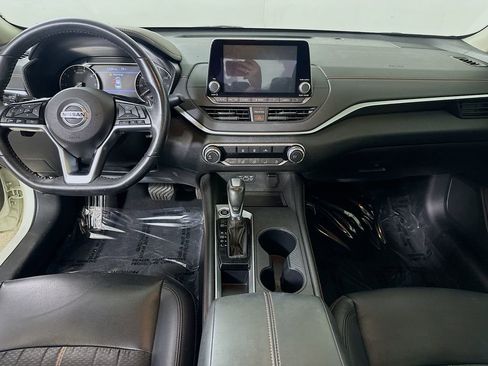 Used 2019 Nissan Altima 2.5 SR image 17